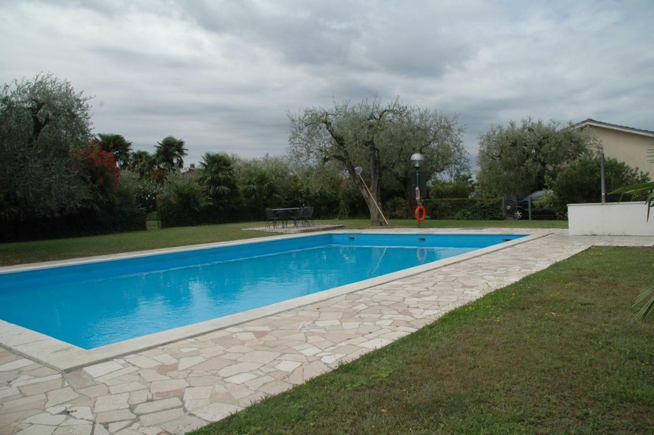 باردولينو Lovely Villa Elena - Garda Lake المظهر الخارجي الصورة